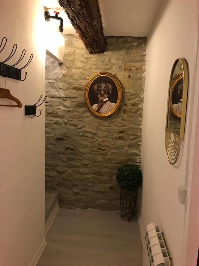 Вилла Le Grenier De Manee Villemoustaussou Экстерьер фото